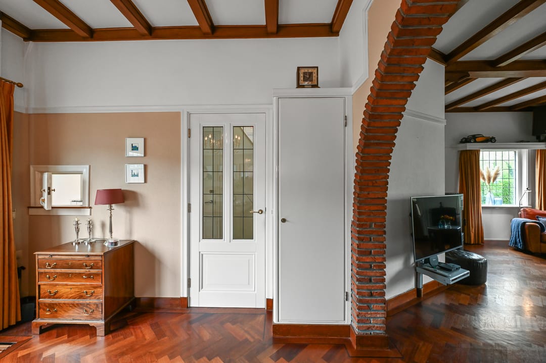 Foto 13 van Parallelweg 136