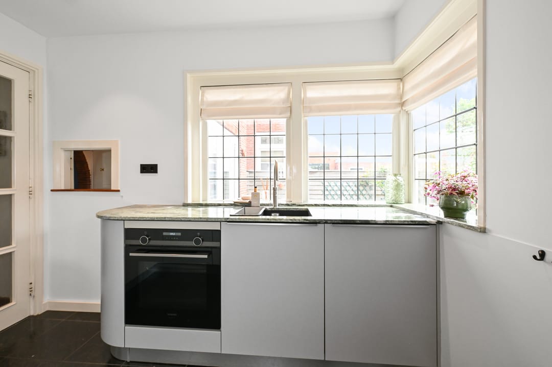 Foto 16 van Parallelweg 136