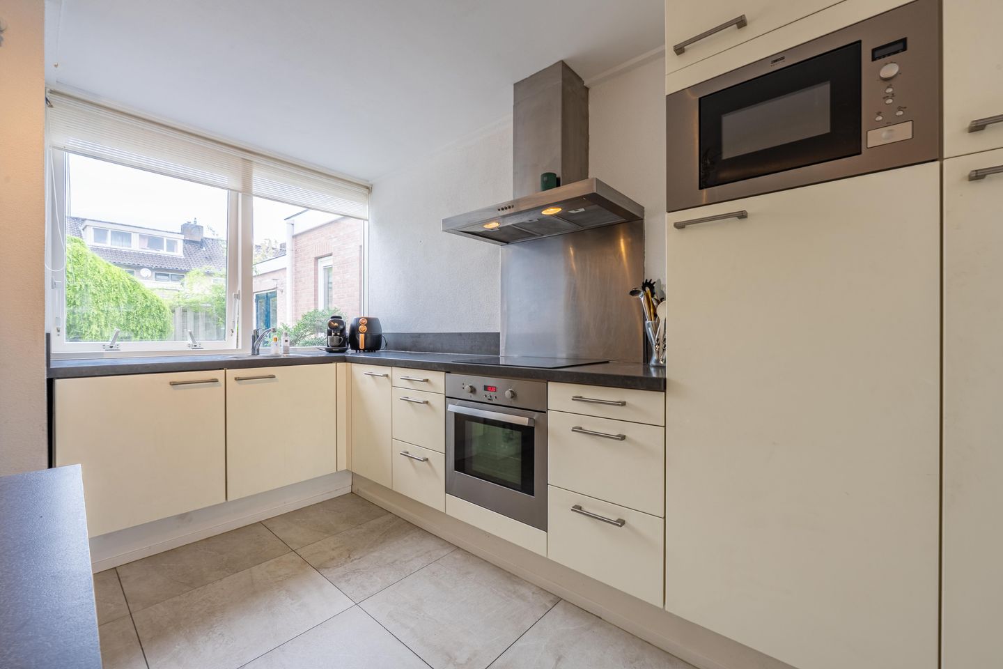 Foto 19 van Burgemeester Van den Steenstraat 8