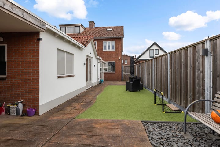 Foto 23 van Castorweg 115