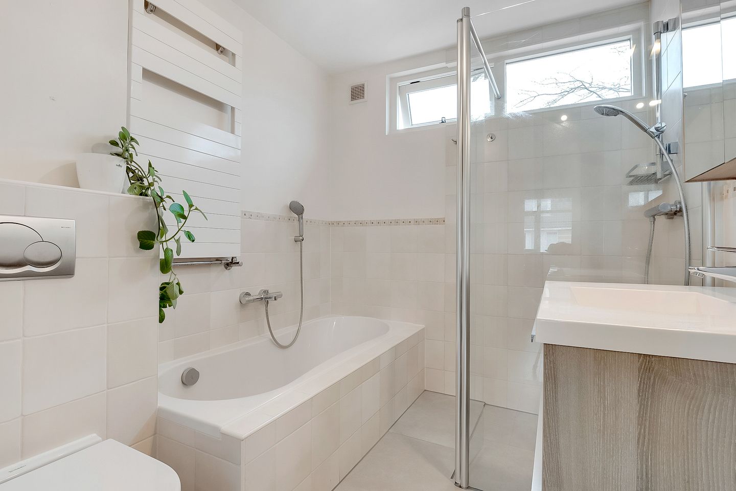 Foto 25 van Distelvlinderweg 66