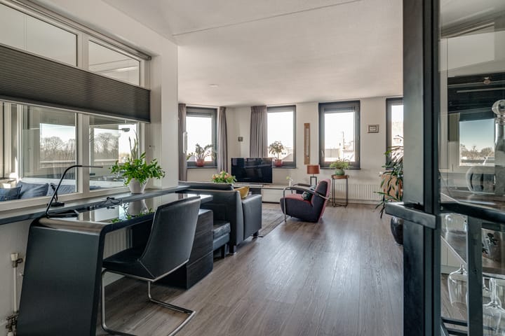 Foto 28 van Kastanjelaan 1-33