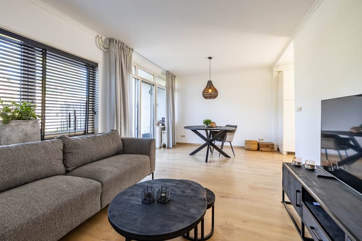 Foto 11 van Roerstraat 8