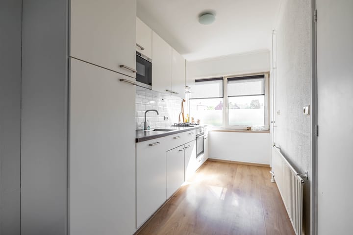 Foto 13 van Roerstraat 8