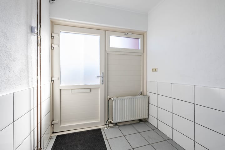 Foto 18 van Roerstraat 8