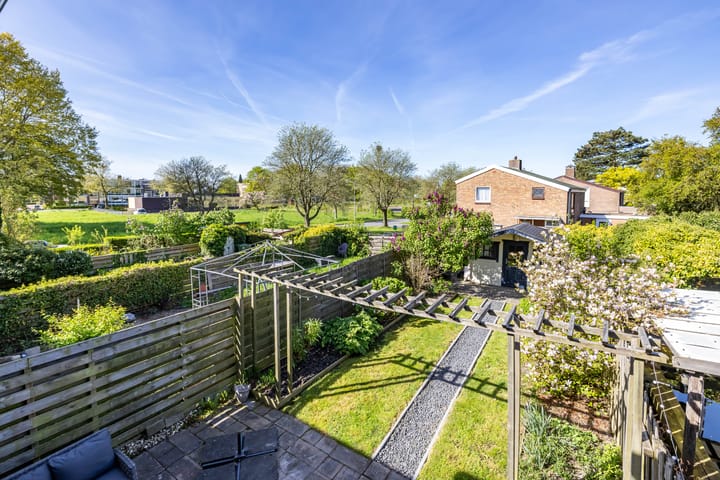 Foto 23 van Roerstraat 8