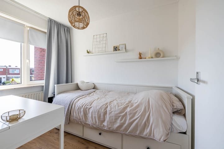 Foto 26 van Roerstraat 8