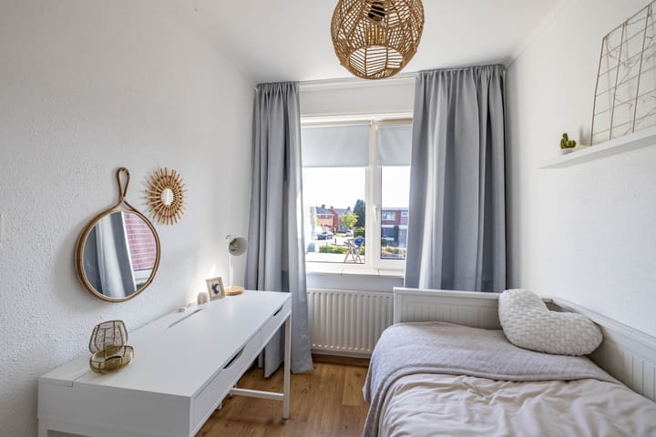 Foto 27 van Roerstraat 8