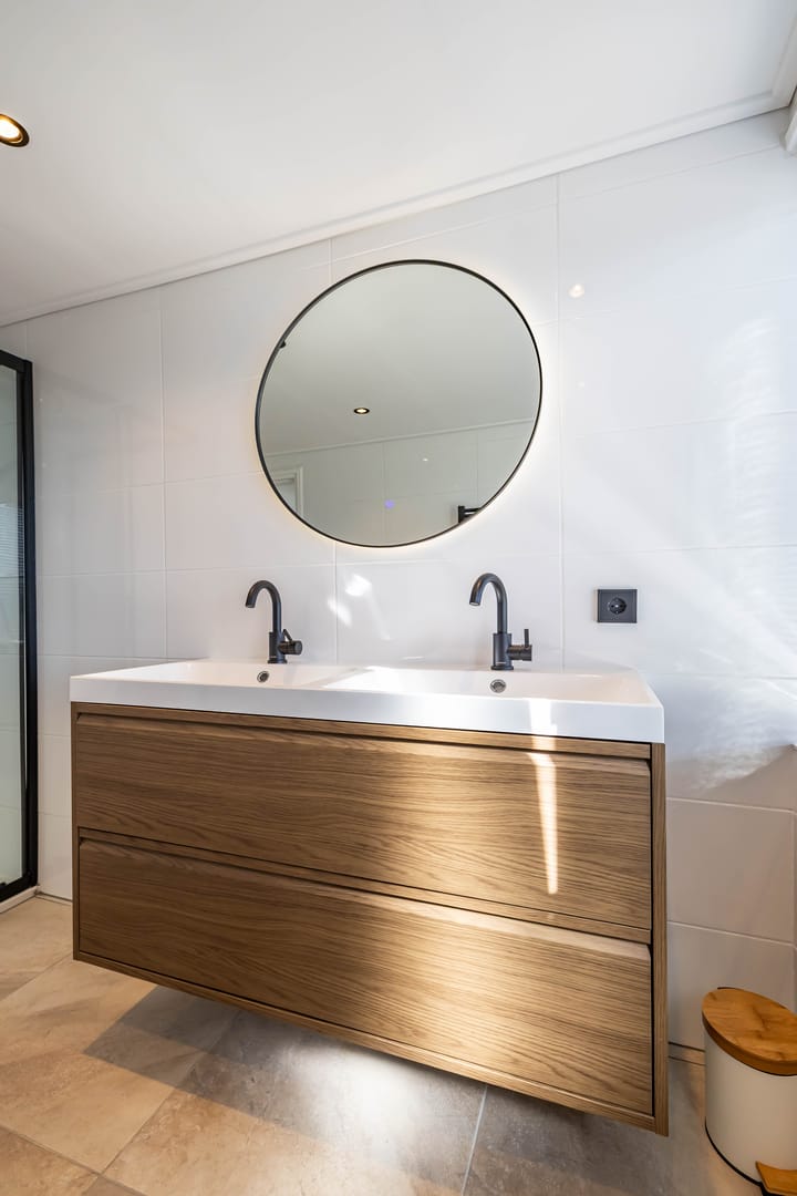 Foto 31 van Roerstraat 8