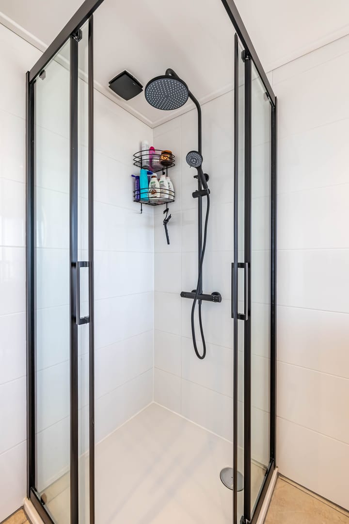 Foto 32 van Roerstraat 8