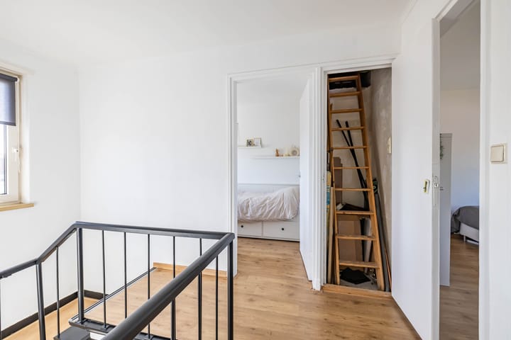 Foto 33 van Roerstraat 8