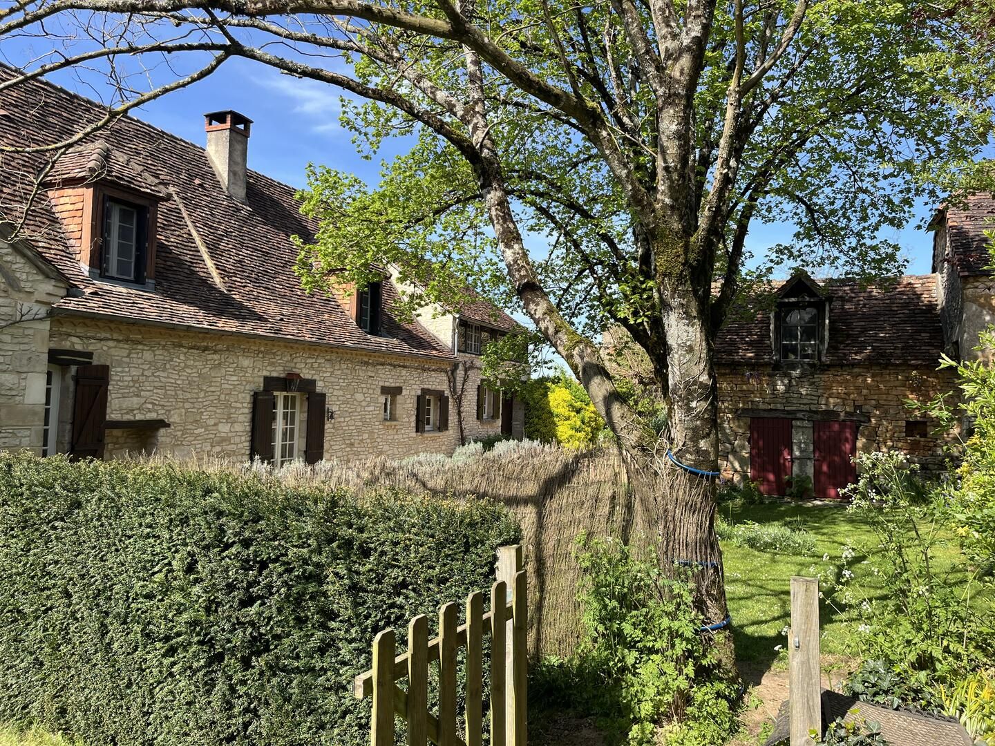 Foto 18 van 11 Av. des Templiers