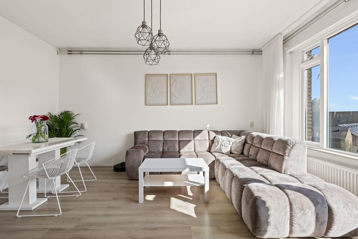 Foto 16 van Ringweg-Randenbroek 34-D