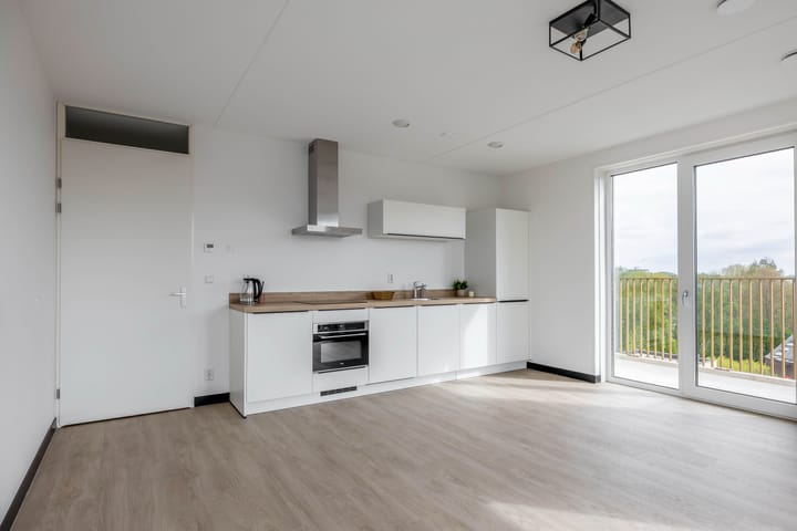 Foto 15 van Jaap van der Hoekplaats 140