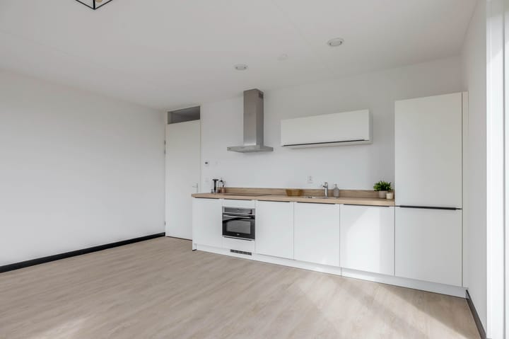 Foto 16 van Jaap van der Hoekplaats 140