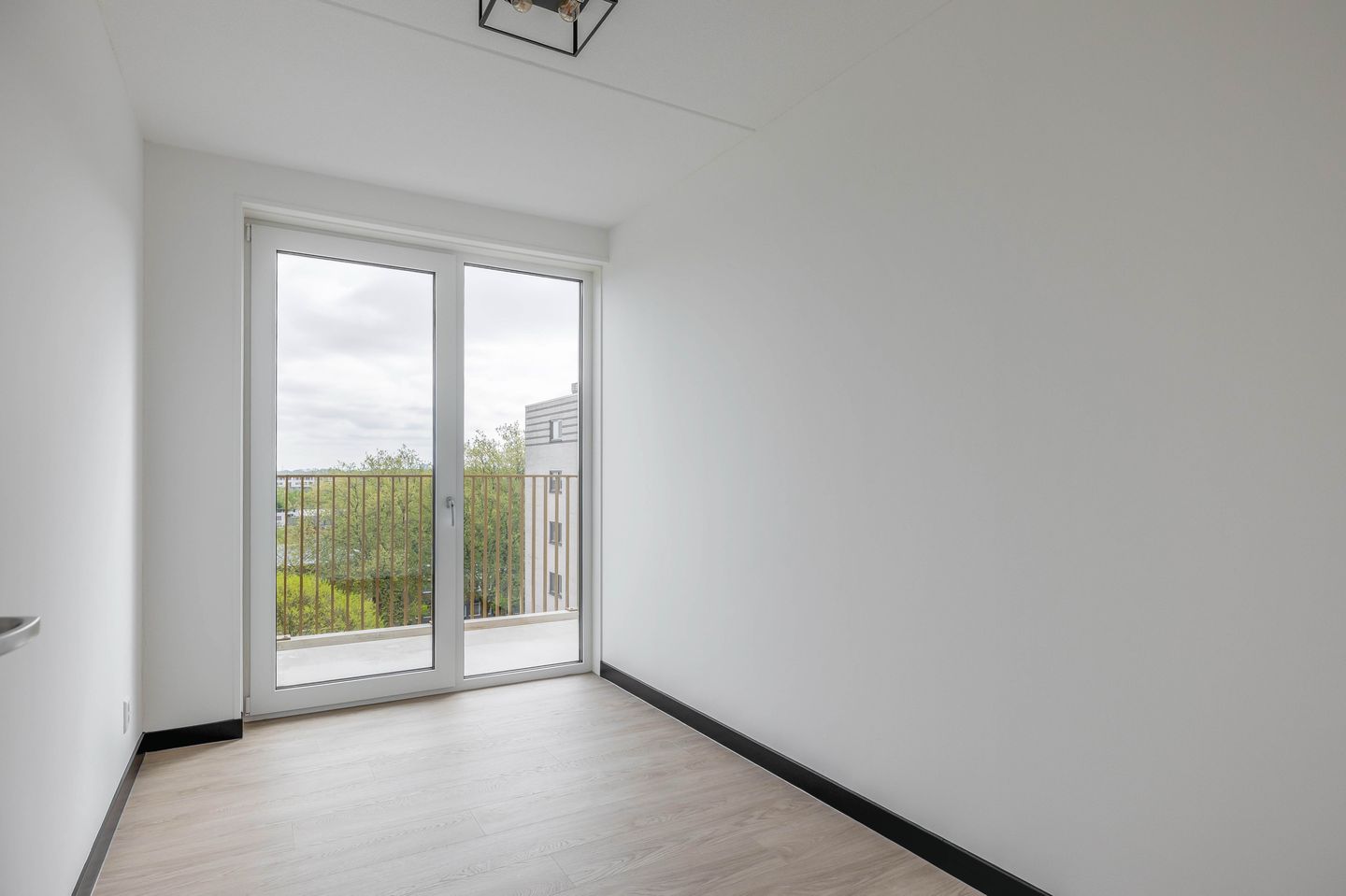 Foto 25 van Jaap van der Hoekplaats 140