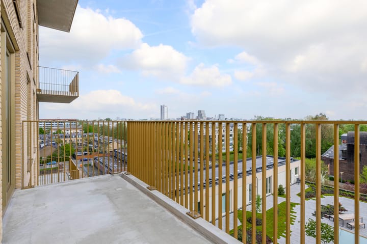 Foto 26 van Jaap van der Hoekplaats 140