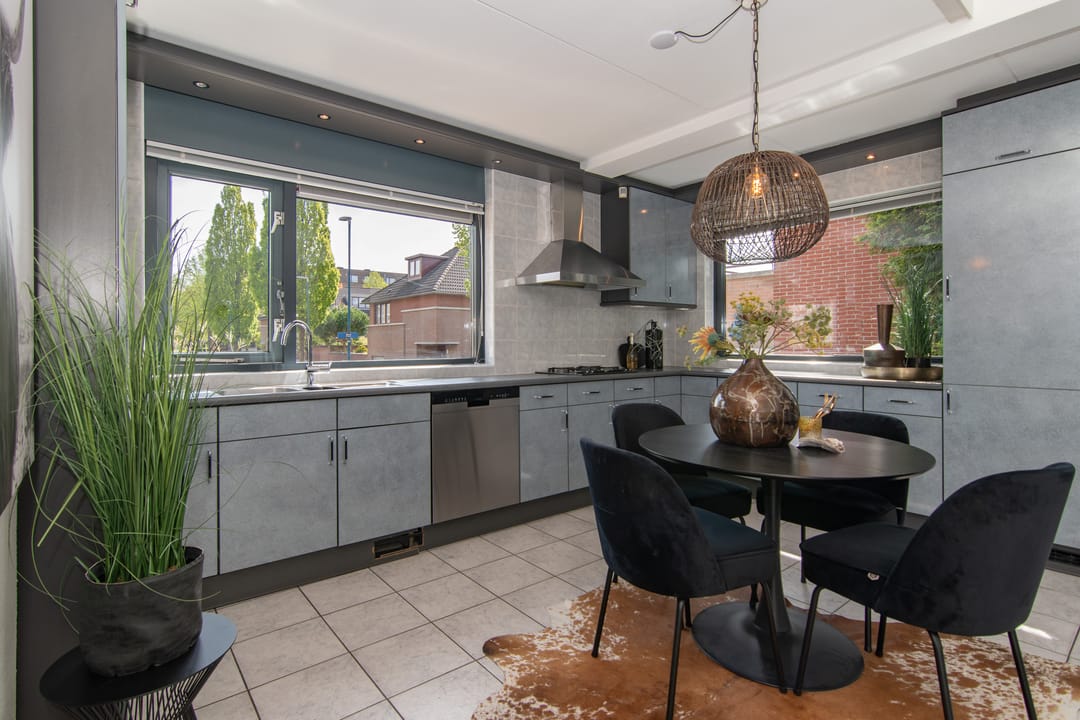 Photo 13 of Wengéhout 28