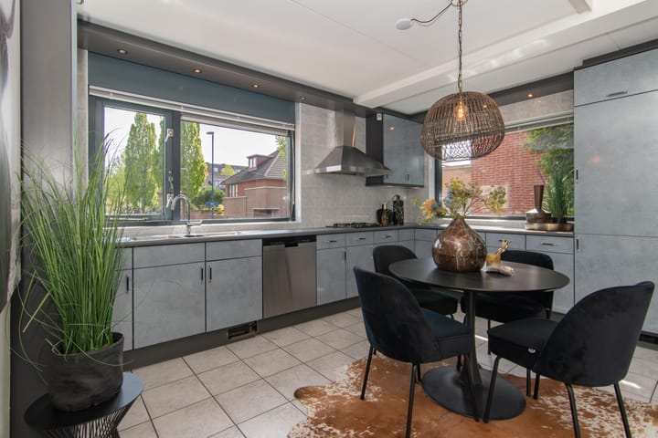 Foto 13 van Wengéhout 28