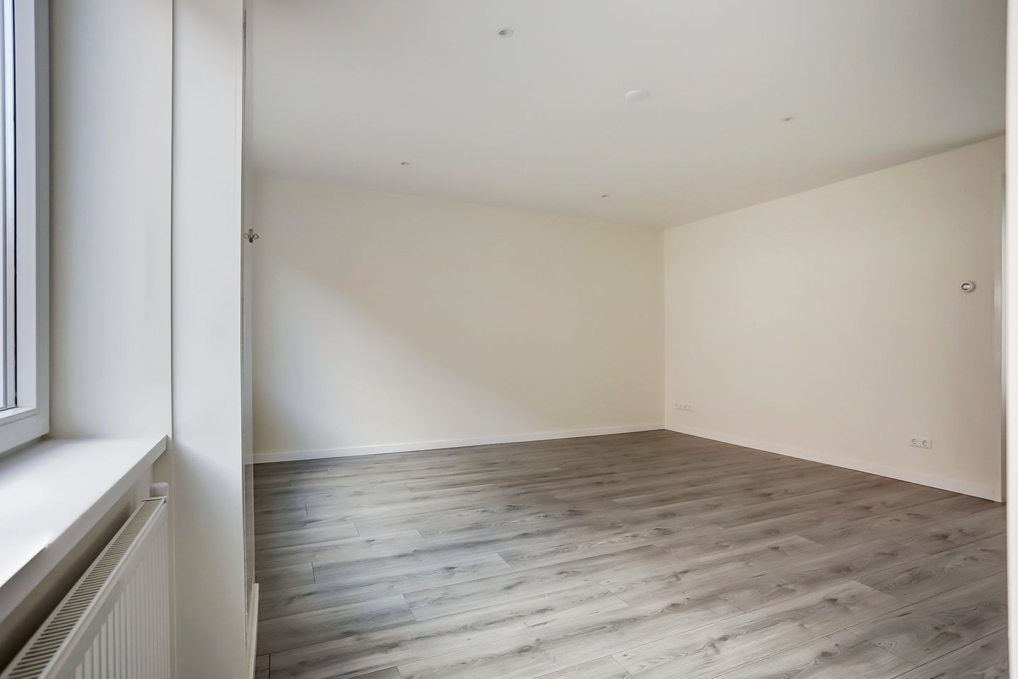 Photo 5 of Ampèrestraat 44-B