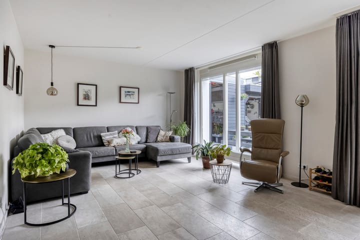 Foto 2 van Koningsvaren 9