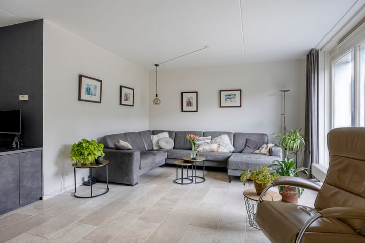 Foto 3 van Koningsvaren 9