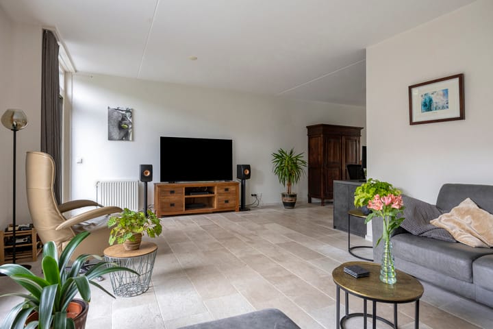 Foto 4 van Koningsvaren 9