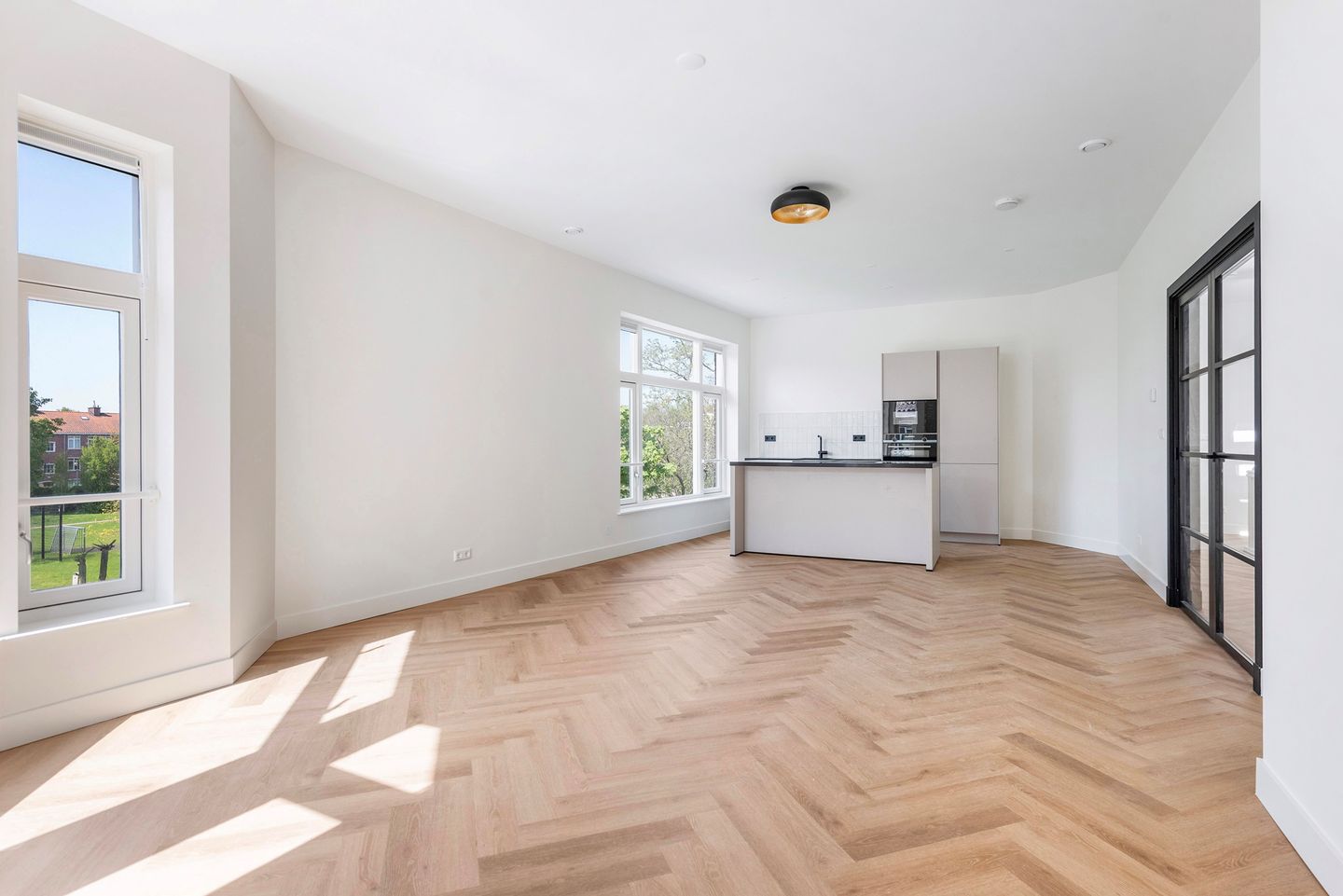 Foto 4 van Theresiastraat 316