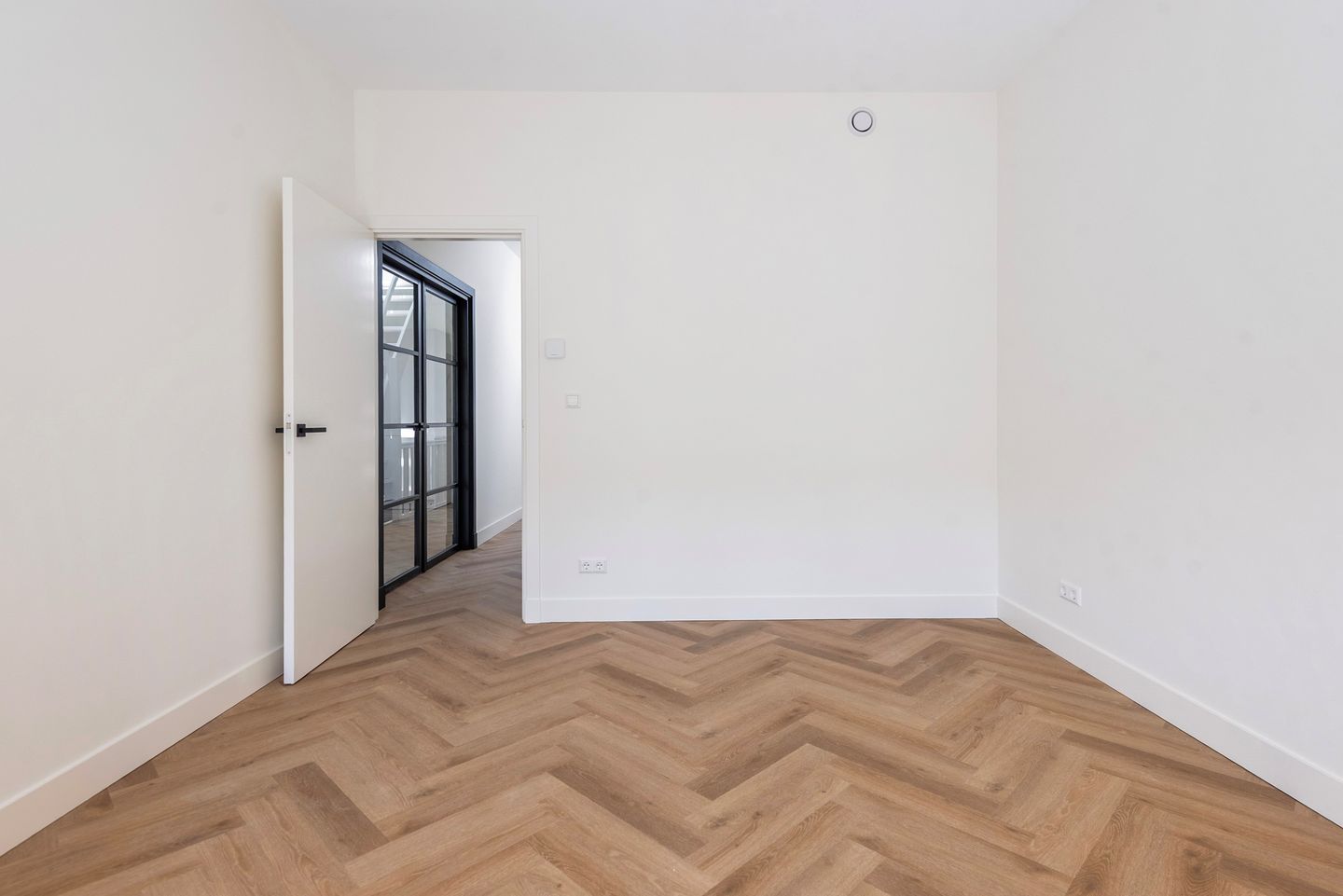 Foto 10 van Theresiastraat 316