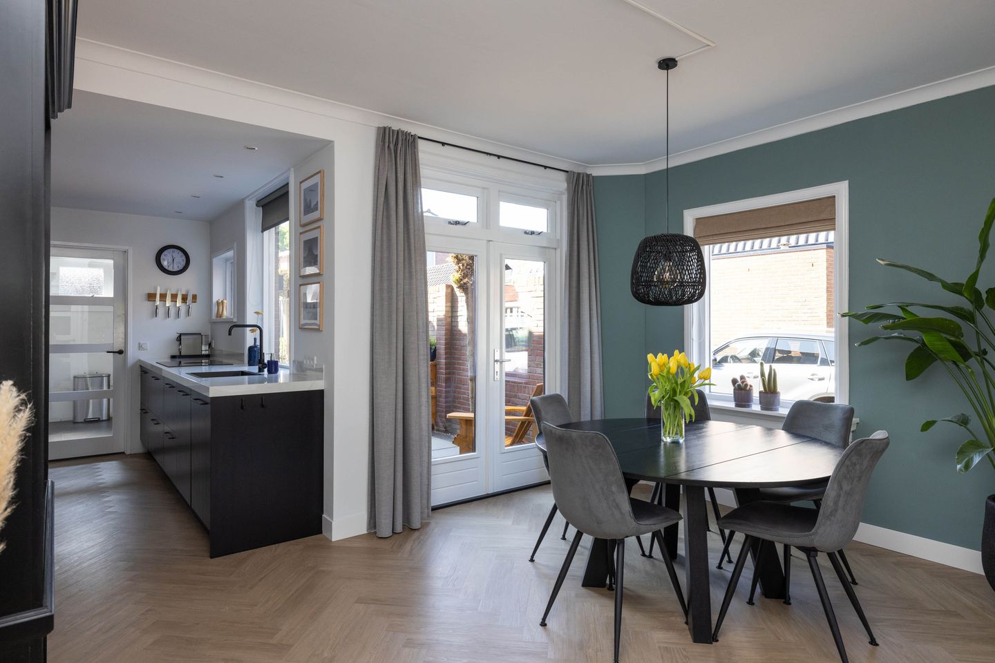 Foto 10 van Meeuwenweg 26