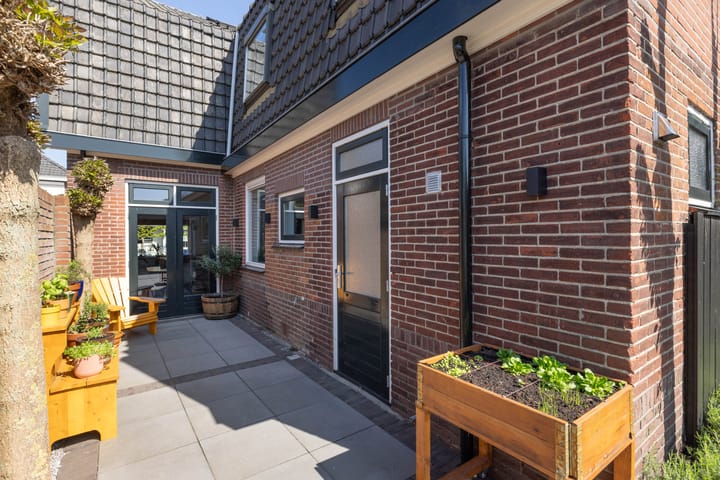 Foto 30 van Meeuwenweg 26