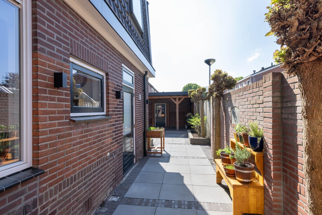 Foto 31 van Meeuwenweg 26