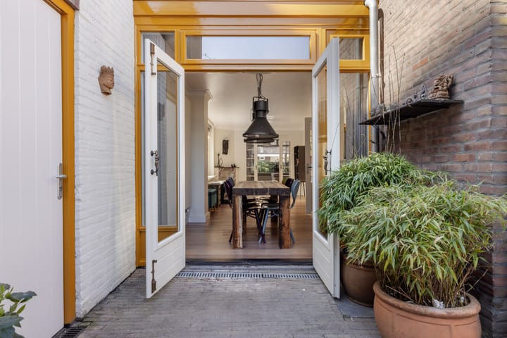 Foto 46 van St Philomenastraat 9