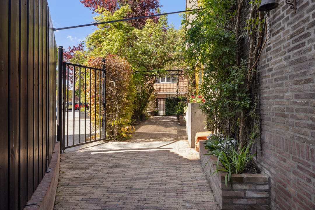 Foto 47 van St Philomenastraat 9