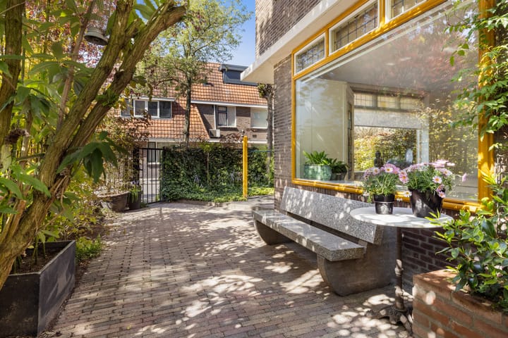 Foto 48 van St Philomenastraat 9