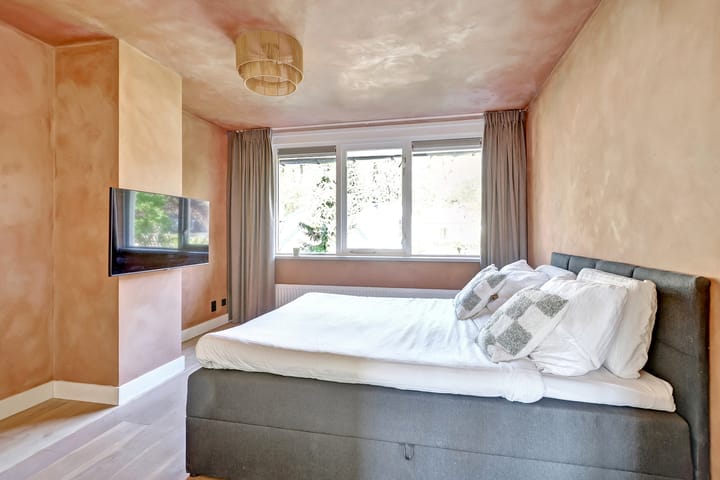 Photo 15 of Roos van Dekamahof 8