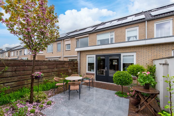 Foto 26 van Lucretia van Merkenlaan 7