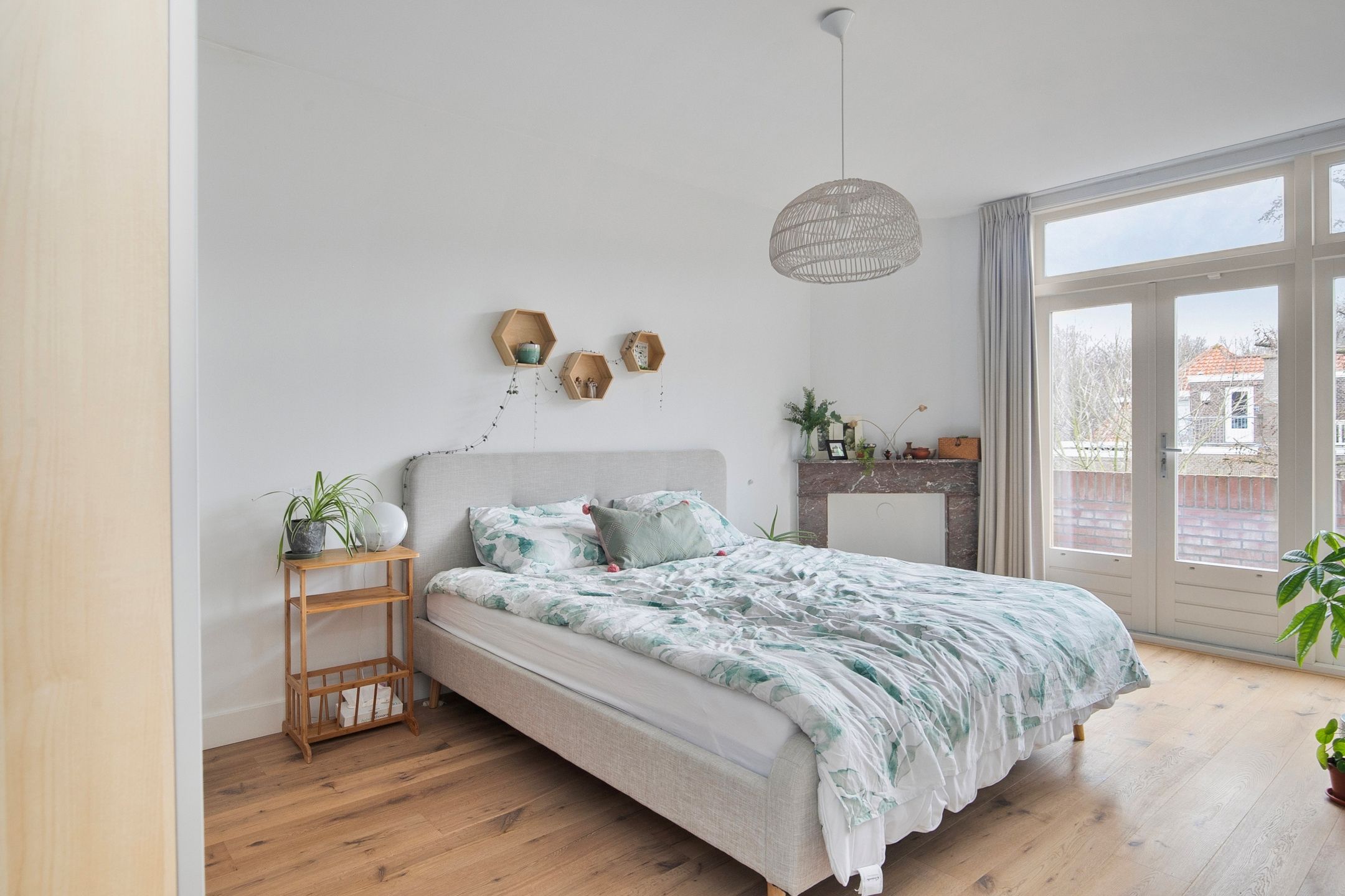 Foto 15 van Roelofsstraat 135