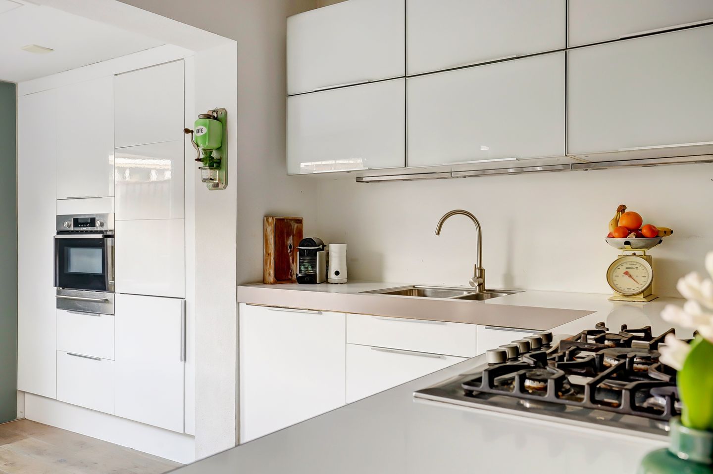 Photo 10 of van Almondelaan 20