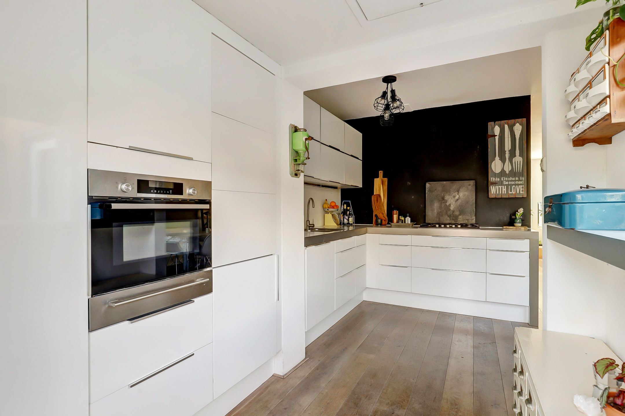 Photo 12 of van Almondelaan 20