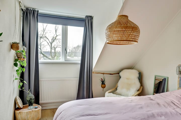 Foto 17 van van Almondelaan 20