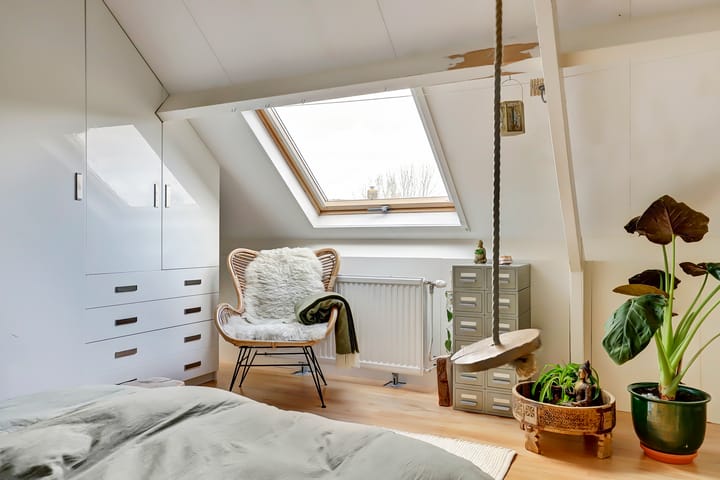 Foto 24 van van Almondelaan 20