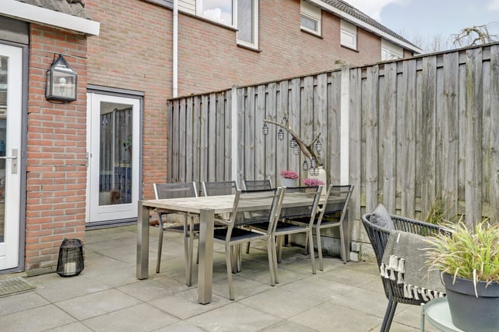 Foto 29 van van Almondelaan 20