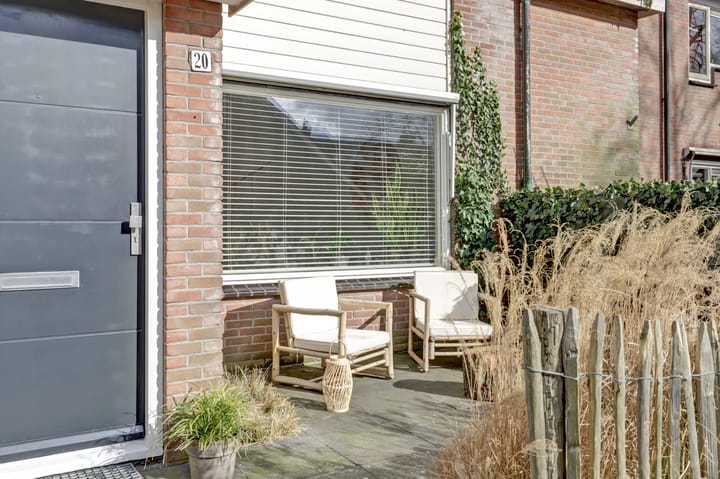 Foto 32 van van Almondelaan 20