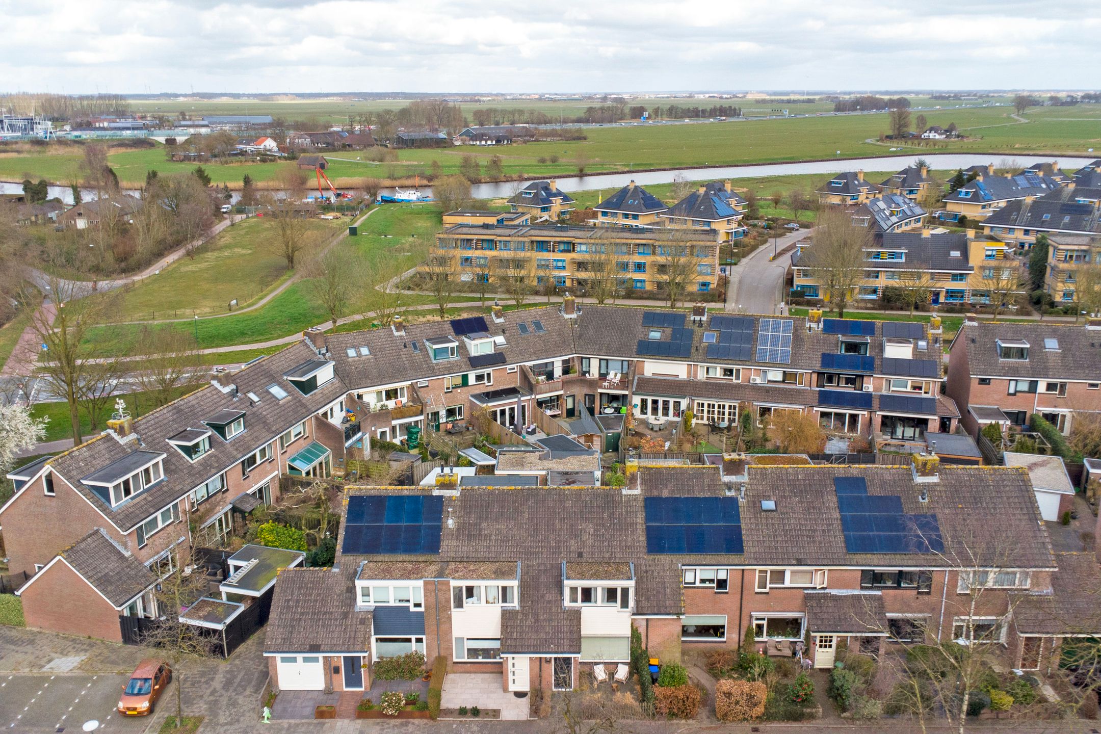 Photo 33 of van Almondelaan 20