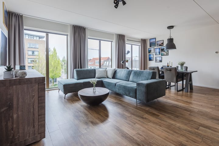 Photo 10 of Hooghuisstraat 20-A