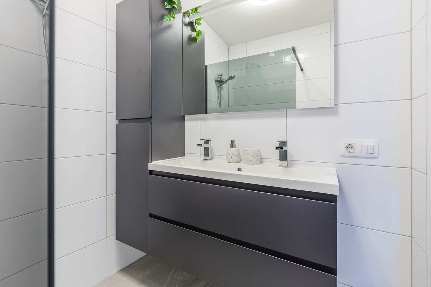 Photo 25 of Hooghuisstraat 20-A