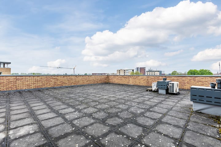 Photo 34 of Hooghuisstraat 20-A