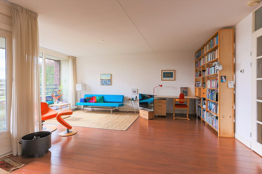 Photo 13 of Merwedestraat 42-A