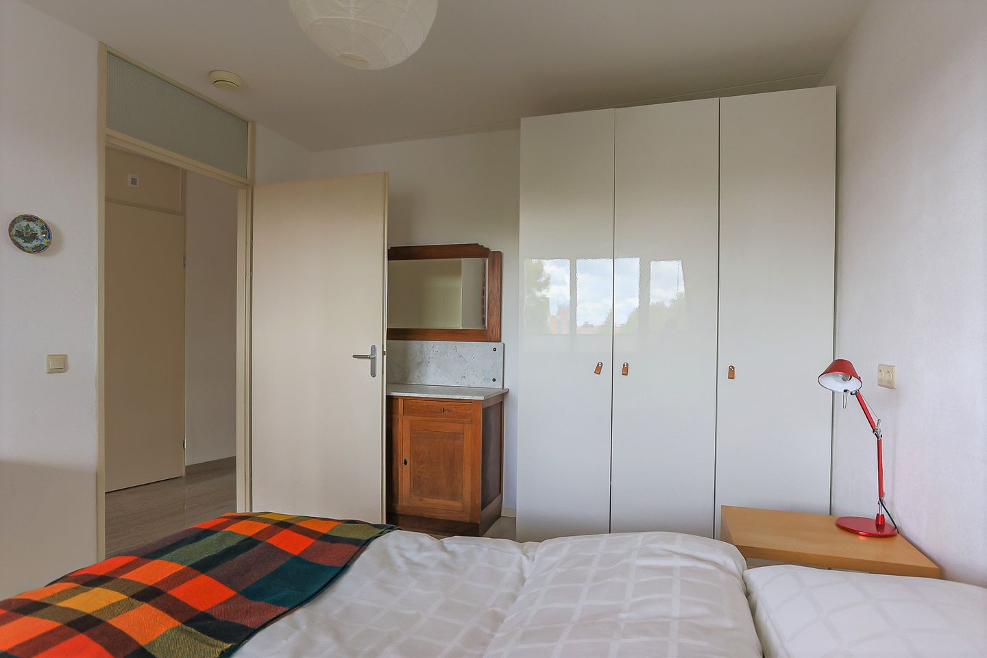 Photo 19 of Merwedestraat 42-A